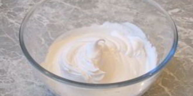 Рецепт безе с кремом и фруктами