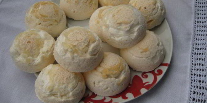 Рецепт безе с вишней снежный шар