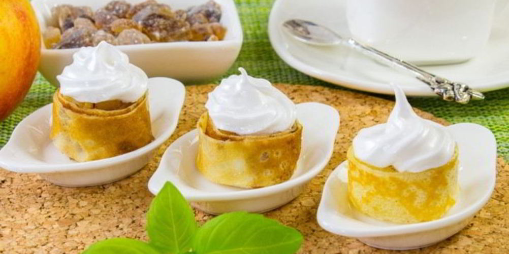 Как приготовить блинчики с яблоками под безе