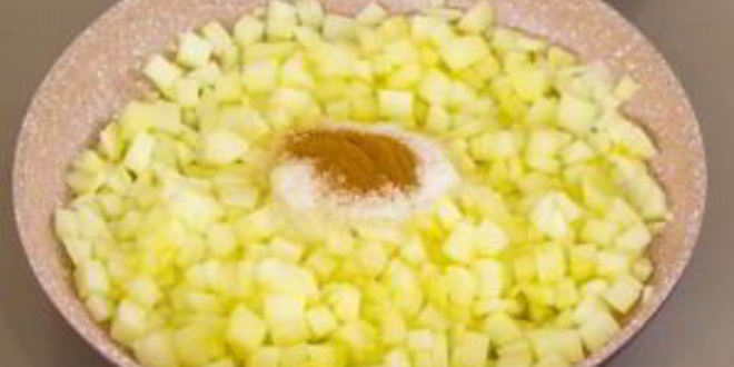 Рецепт блинчиков с яблоками под безе