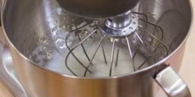 Рецепт блинчиков с яблоками под безе