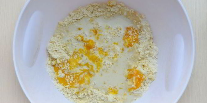 Рецепт галеты с безе и ягодами