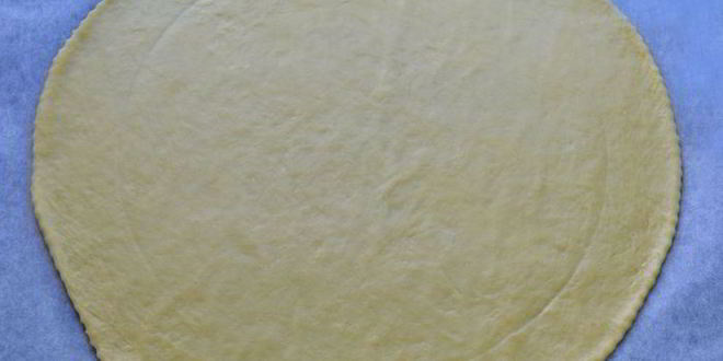 Рецепт галеты с безе и ягодами