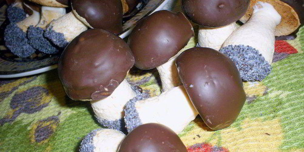 Как приготовить грибки из безе