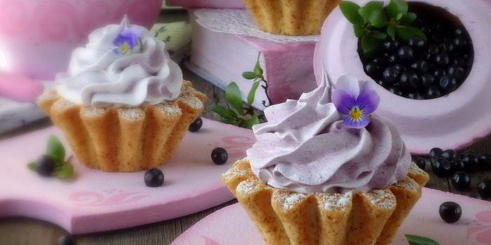 Как приготовить корзиночки с черничным кердом и безе