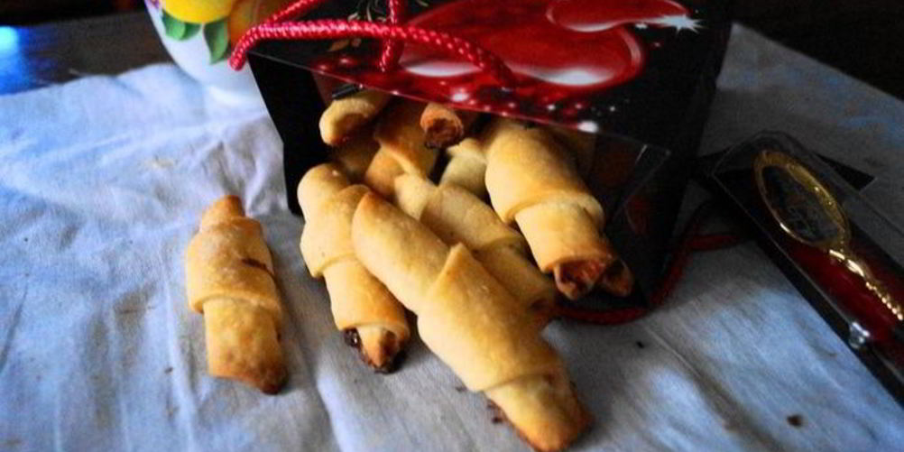 Как приготовить рулетики с безе