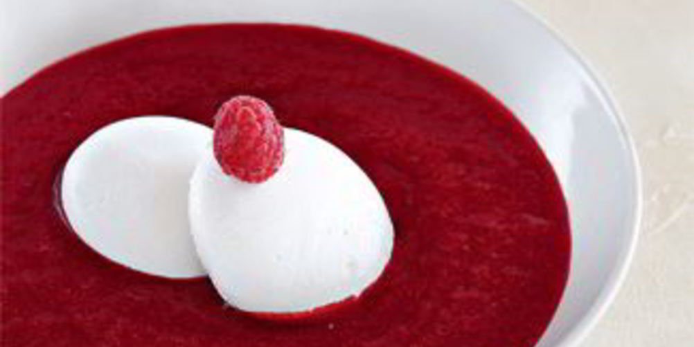 Как приготовить суп из малины с безе