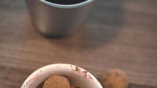 Рецепт Кокосовых конфет с финиками