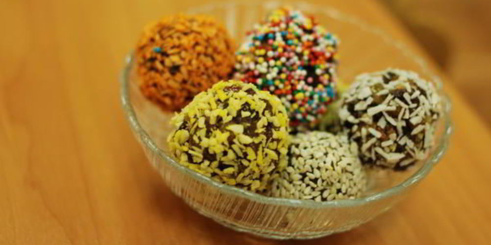 Как приготовить конфеты из сухофруктов и орехов