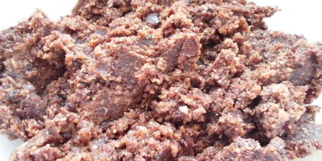 Рецепт сыроедческих конфет с кэробом