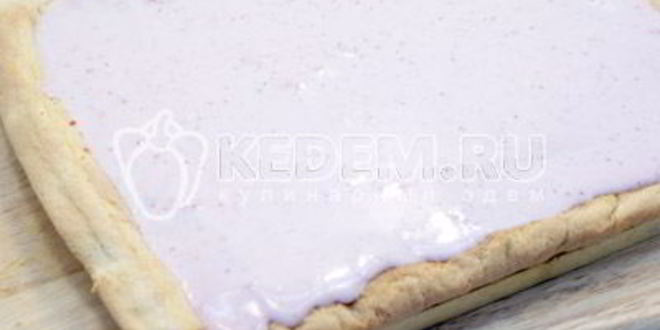 Рецепт бисквитного рулета с клубничным кремом