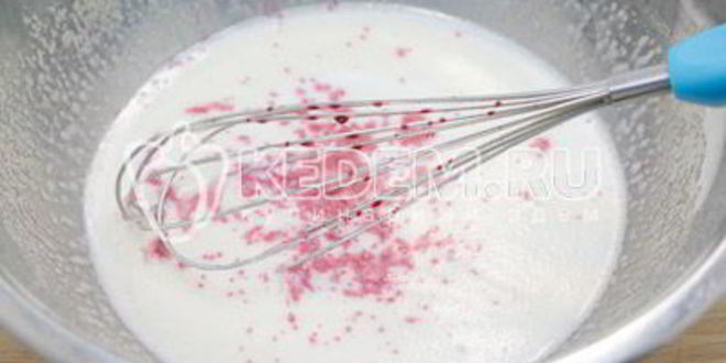 Рецепт бисквитного рулета с клубничным кремом