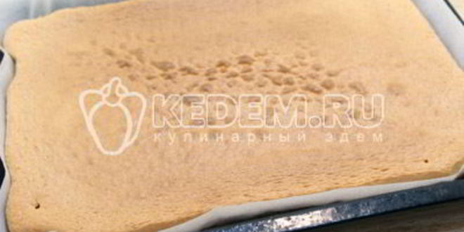 Рецепт бисквитного рулета с клубничным кремом