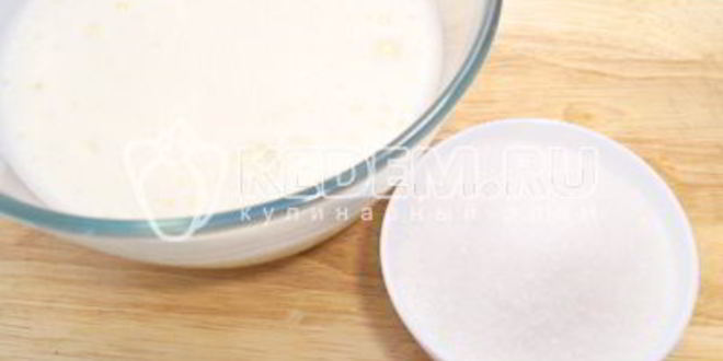 Рецепт бисквитного рулета с кремом зимнее полено