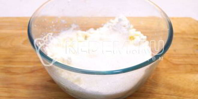 Рецепт бисквитного рулета с кремом зимнее полено