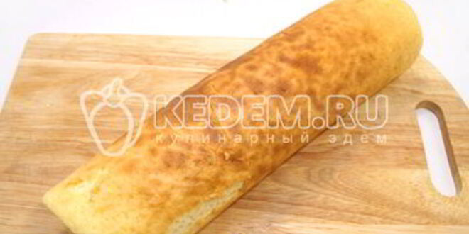 Рецепт бисквитного рулета с кремом зимнее полено