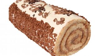 Рецепт Бисквитного рулета, украшенного масляным кремом