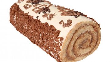 Рецепт Бисквитного рулета, украшенного масляным кремом