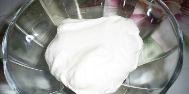 Рецепт чернослива с орехами под сметанным кремом