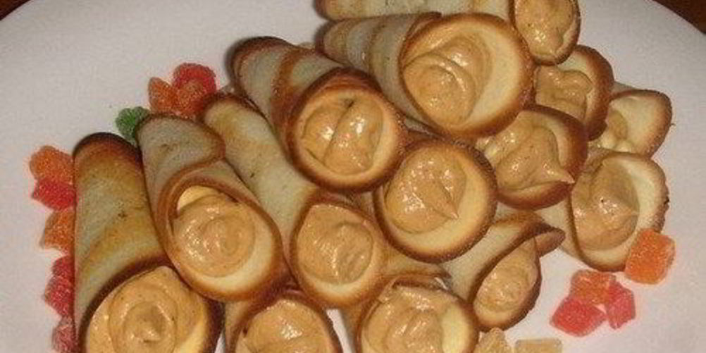 Как приготовить хрустящие трубочки с ореховым кремом