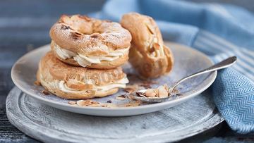 Рецепт Колец заварных с творожным кремом