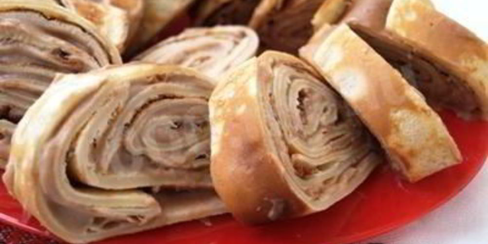 Как приготовить рулет из блинов с шоколадным кремом