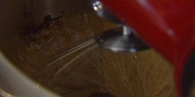 Рецепт шоколадного рулета со сливочным кремом