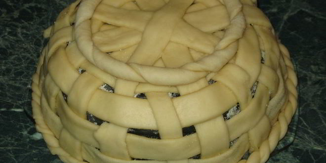 Рецепт корзинки с сахарными булочками и мармеладом