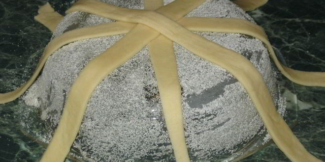 Рецепт корзинки с сахарными булочками и мармеладом