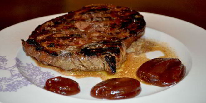 Рецепт стейка с соусом луковый мармелад