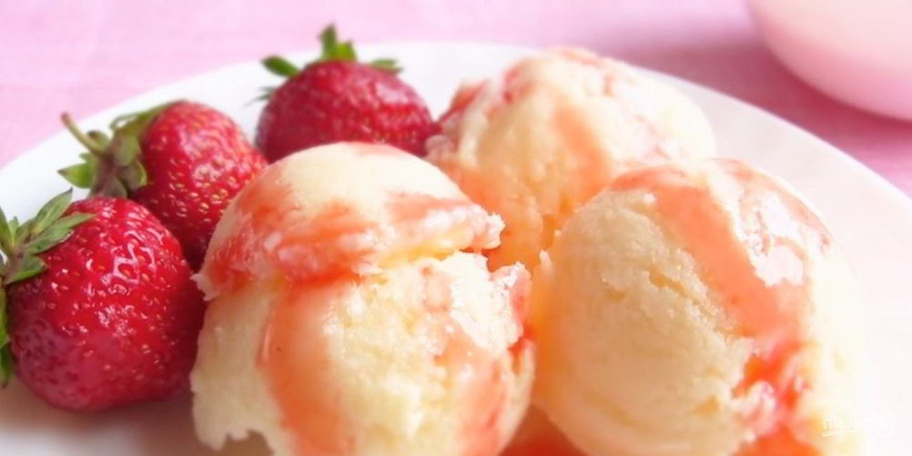 Как приготовить домашнее мороженое из трех ингредиентов