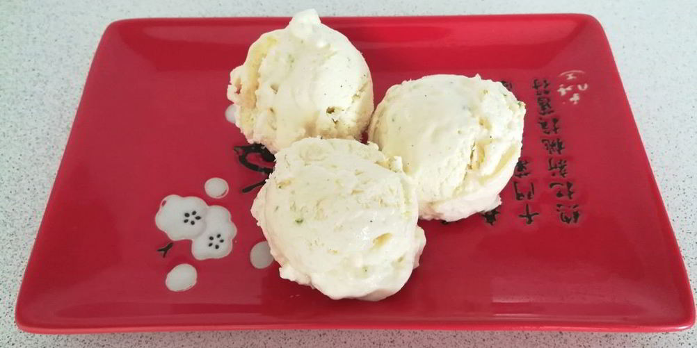 Как приготовить домашнее сливочное мороженое с лаймом