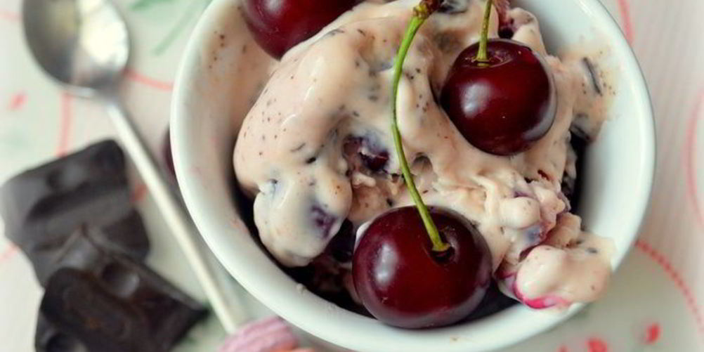 Как приготовить мороженое черный лес