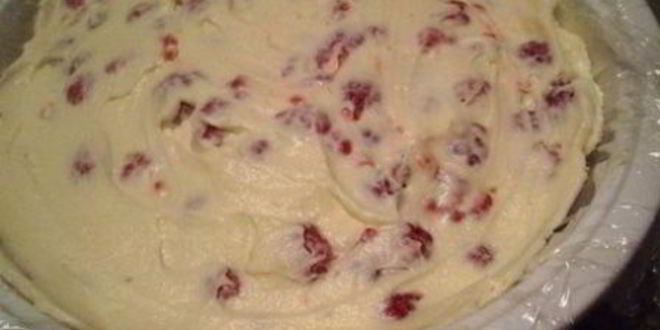 Рецепт торта-мороженого с малиной