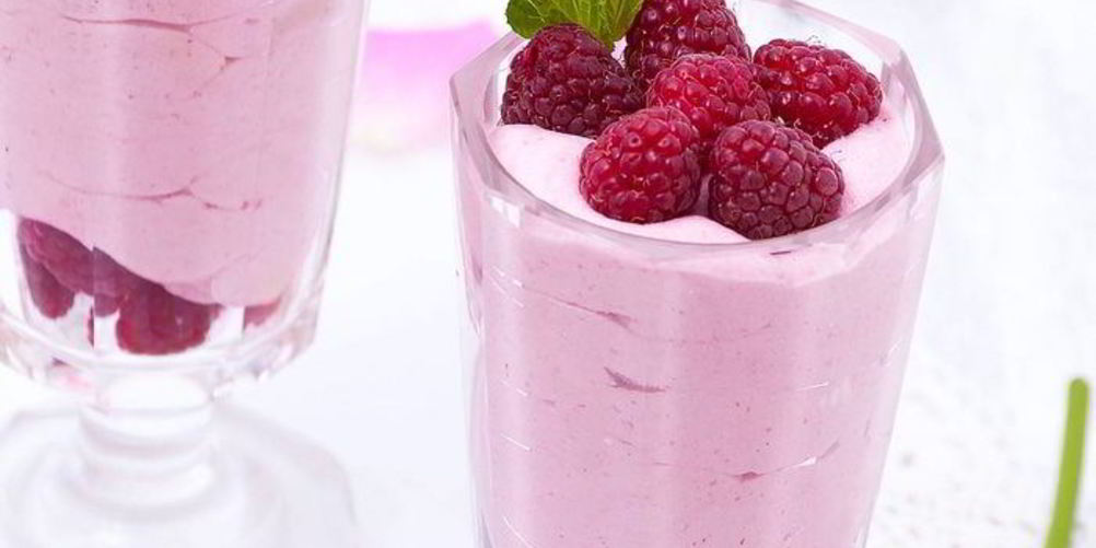 Как приготовить малиновый мусс с ароматом розы