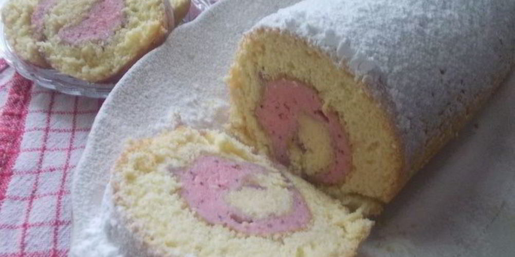 Как приготовить рулет с клубничным муссом