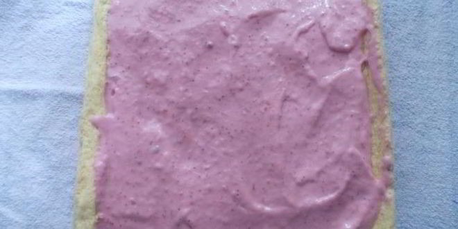 Рецепт рулета с клубничным муссом