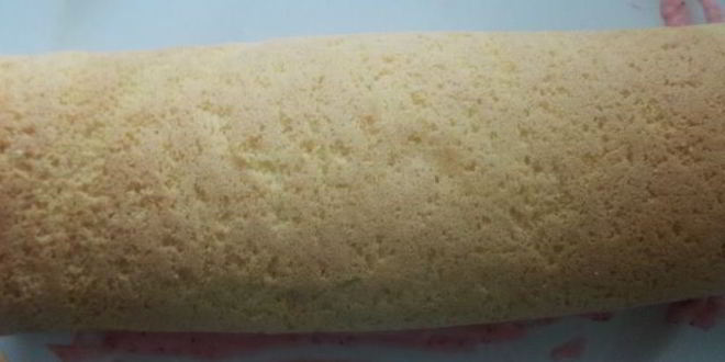 Рецепт рулета с клубничным муссом