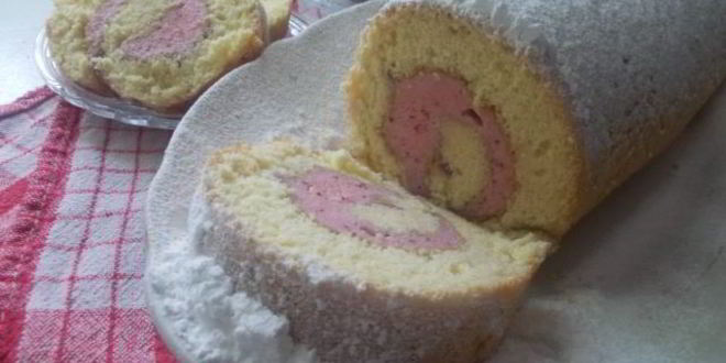 Рецепт рулета с клубничным муссом