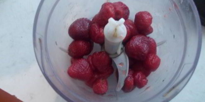 Рецепт рулета с клубничным муссом