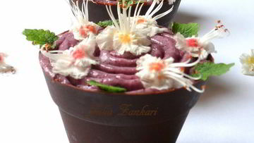 Рецепт Шоколадных стаканчиков с черничным муссом и бисквитом