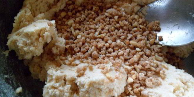 Рецепт шоколадных стаканчиков с черничным муссом и бисквитом