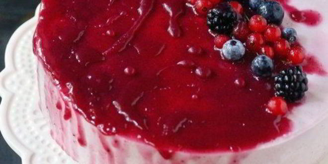 Рецепт торта-мусса с черной смородиной