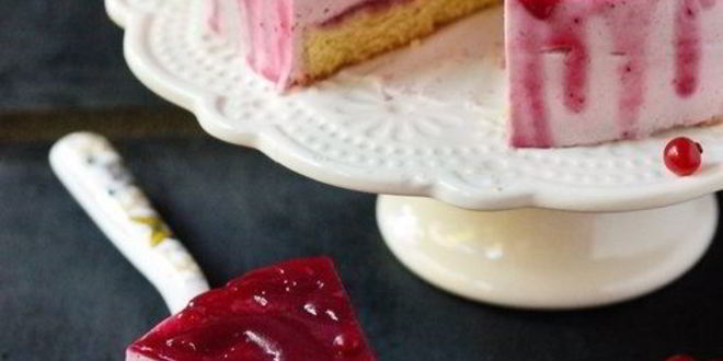 Рецепт торта-мусса с черной смородиной