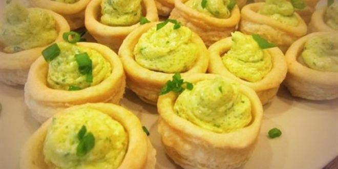 Рецепт волованов с муссом из масла, икры и петрушки