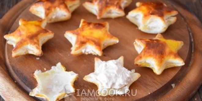 Рецепт звездочек из слоеного теста с муссом из тунца