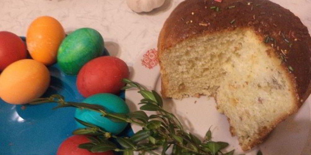Как приготовить кулич с цукатами, изюмом и орехами