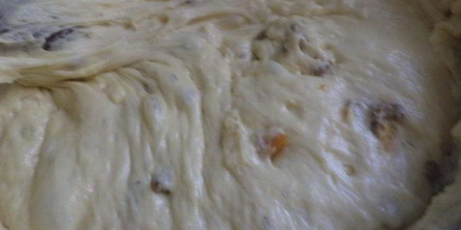 Рецепт кулича с цукатами, изюмом и орехами