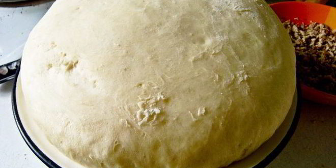 Рецепт ореховых пасхальных булочек