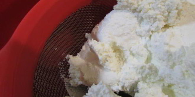 Рецепт творожной пасхи на сгущенке